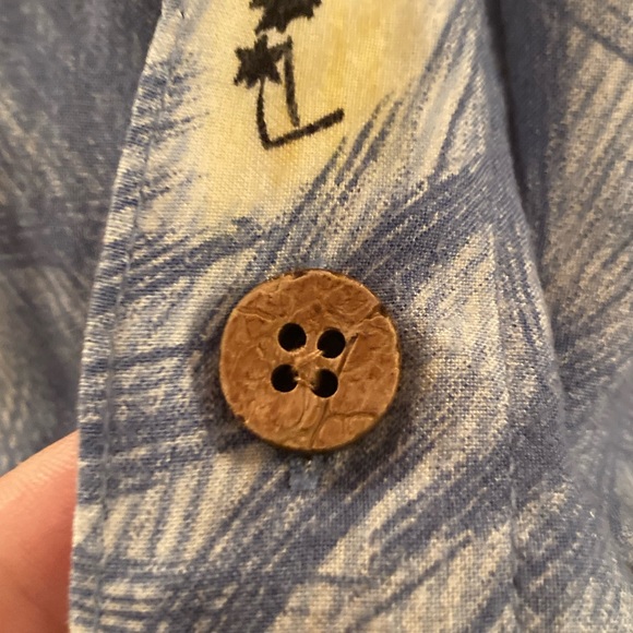 M. E. Sport Hawaiian shirt XXL featuring tiki theme and leis - Picture 6 of 6